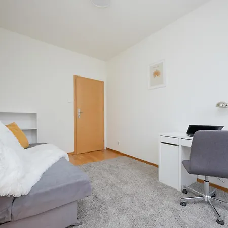 Wyjatkowy Apartament Z 3 Sypialniami I Balkonem By Noclegi Renters Warschau Exterior foto