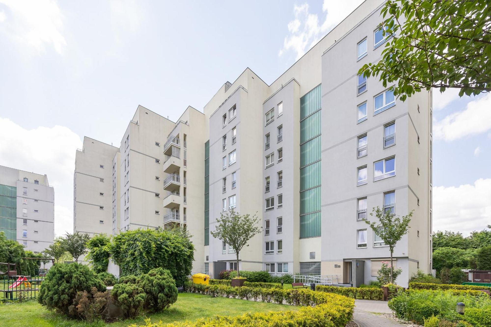 Wyjatkowy Z 3 Sypialniami I Balkonem By Renters Апартаменти *